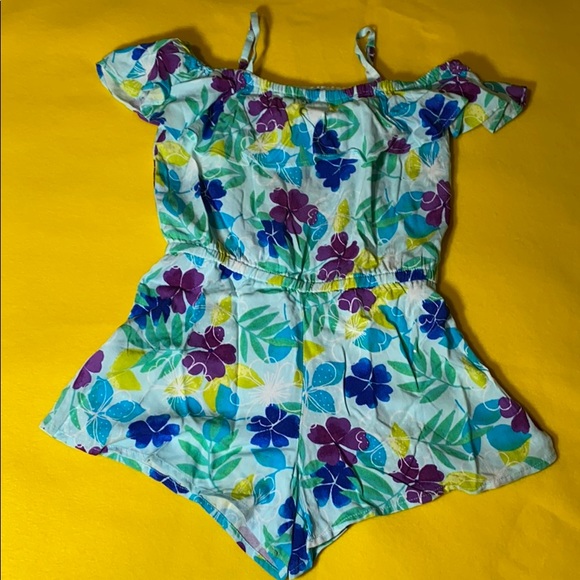 NWT- Child’s Romper 5T - Picture 1 of 3
